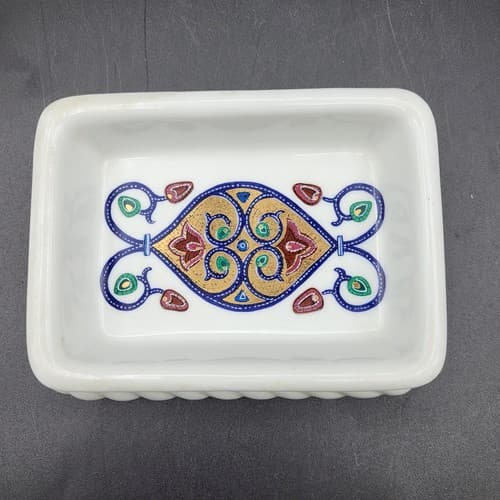 Vintage Byzantium Elizabeth Arden White Swirl Vase with Lid & Soap Trinket Dish - Thumbnail 3