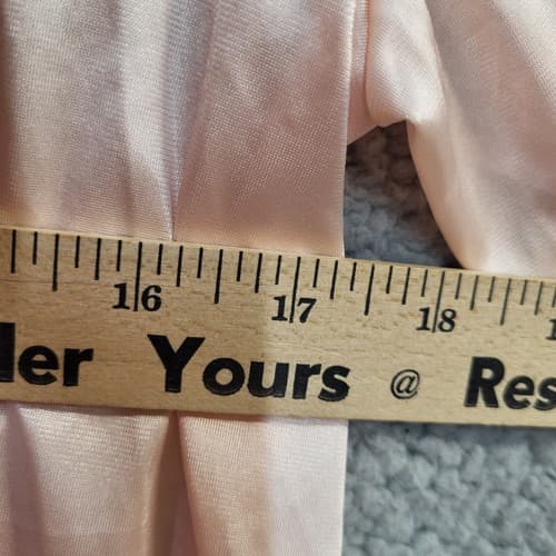 Lorraine Womens Robe Pink M Nylon Lace Pearls Silky Flowey Comfort Vintage USA - Thumbnail 10