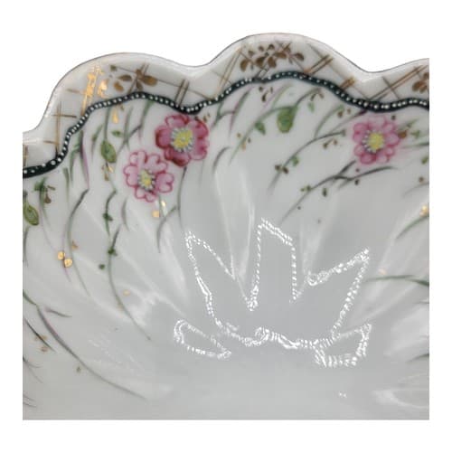 Vintage Japanese 3 Footed Bowl Scalloped White Translucent Pink Handpainted - Thumbnail 6