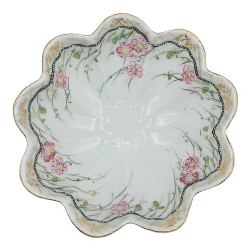 Vintage Japanese 3 Footed Bowl Scalloped White Translucent Pink Handpainted - Thumbnail 5