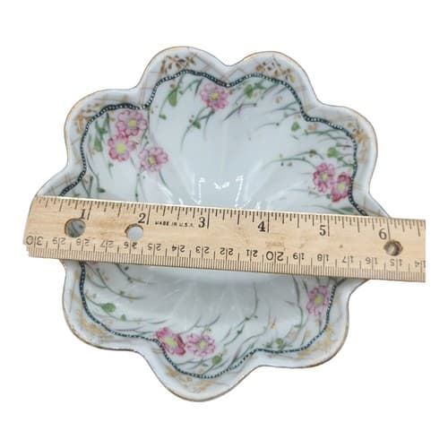 Vintage Japanese 3 Footed Bowl Scalloped White Translucent Pink Handpainted - Thumbnail 13