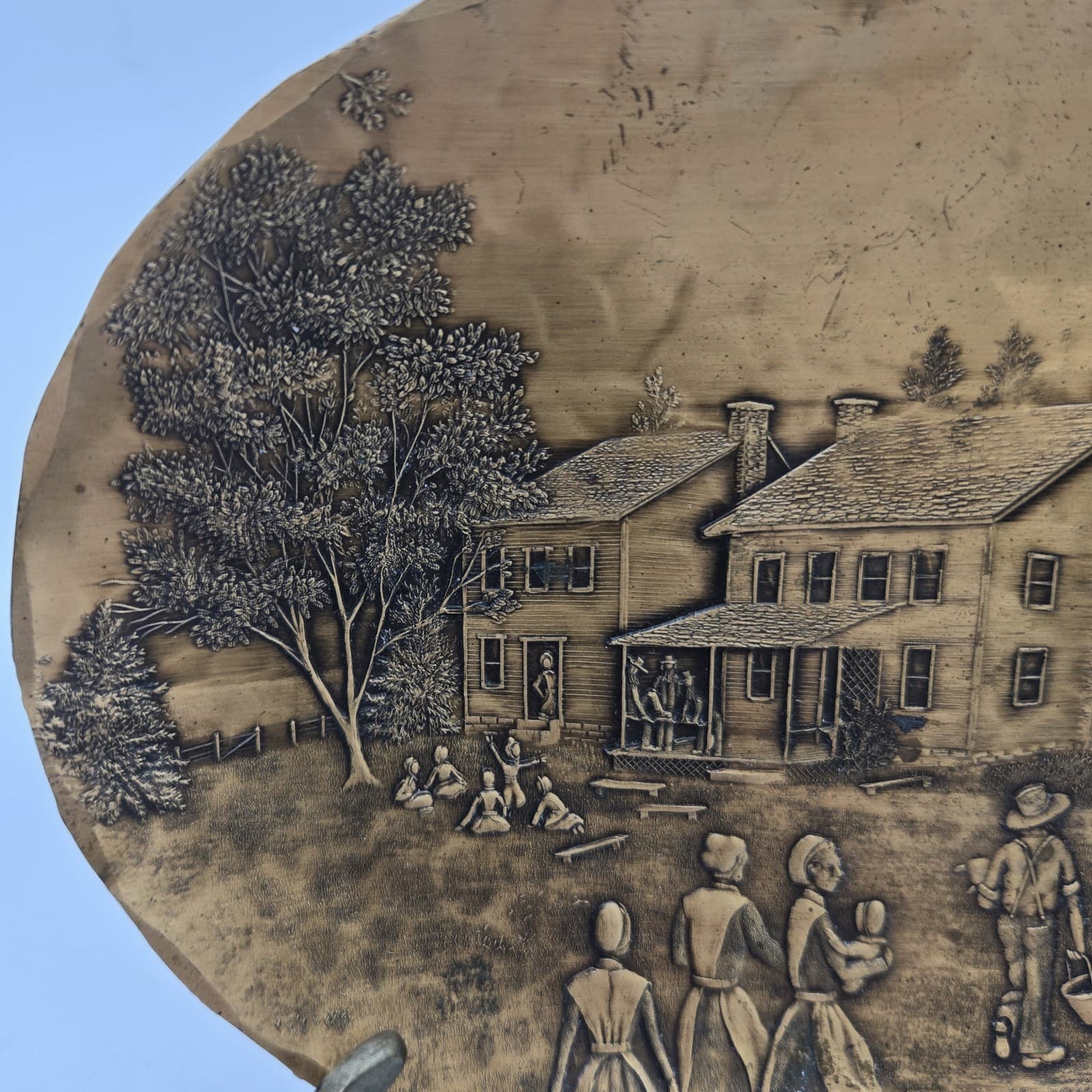 August Wendall Forge Handmade Solid Bronze Amish Famil Life Scene Oval Plate 4" - Thumbnail 8