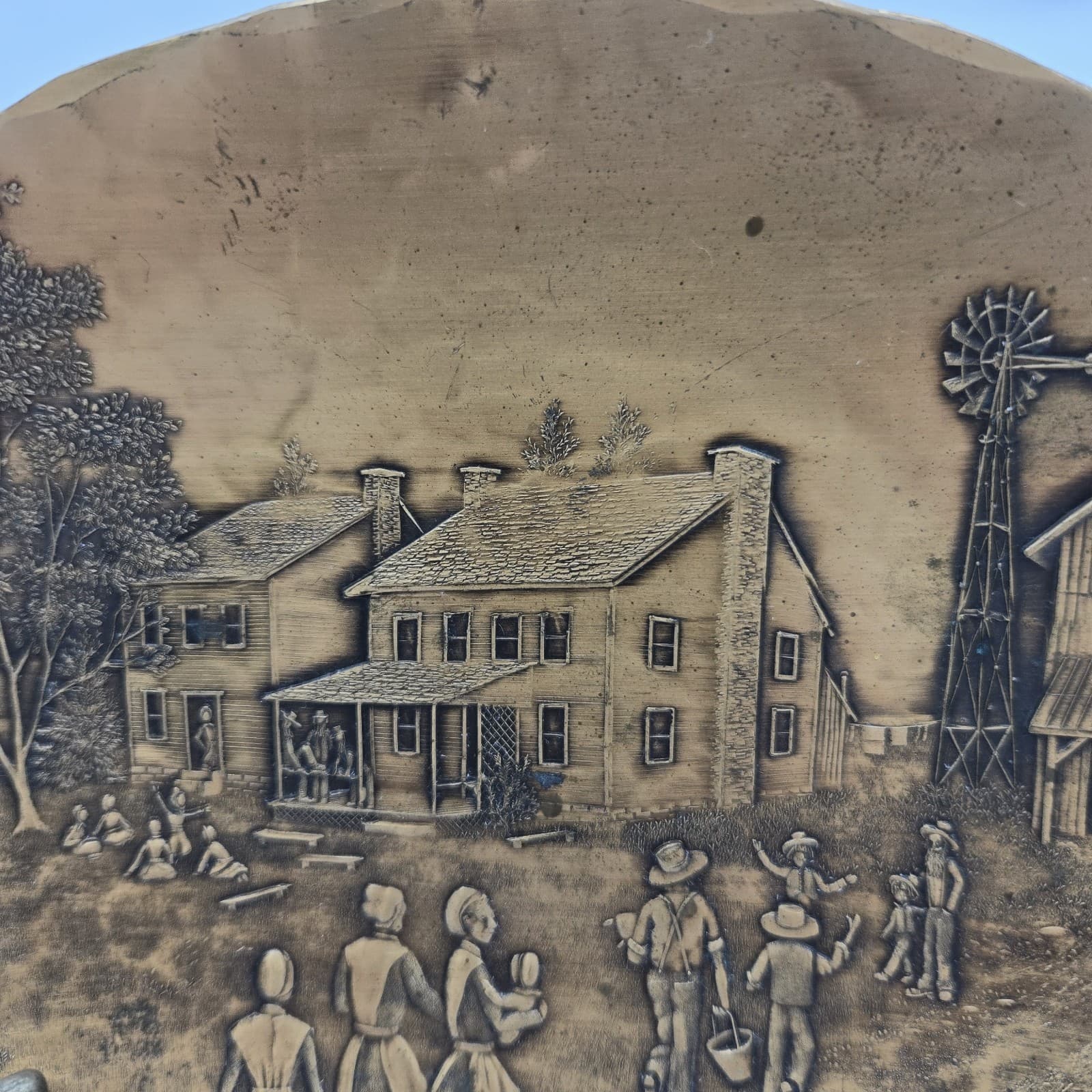 August Wendall Forge Handmade Solid Bronze Amish Famil Life Scene Oval Plate 4" - Thumbnail 7