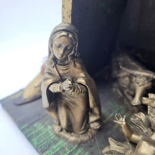 Vintage Fontanini Wooden Nativity Manager 5 Figurine Thatched Roof Rustic Italy - Thumbnail 9