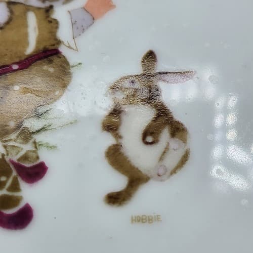 Holly Hobbie Christmas 1973 Commemorative Plate 'The Time to be Happy is Now' - Thumbnail 9