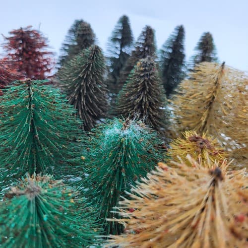 Vintage Mini Bottle Brush Trees Lot 24 Trees Green Red Gold 2-3" Tall Christmas - Thumbnail 10