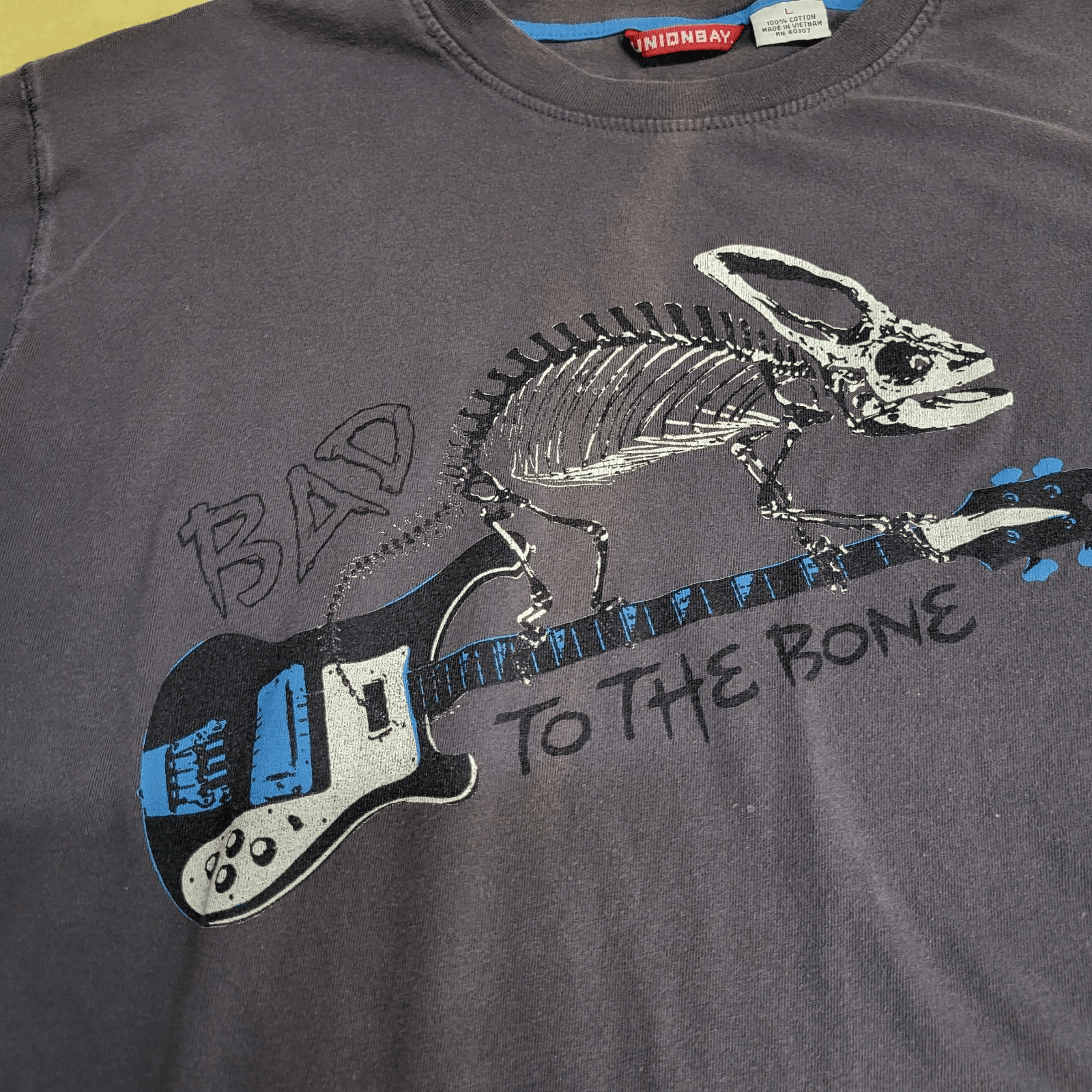 UnionBay Mens Shirt L Bad To the Bone Lizard Faux Striped Sleeves Guitarplayer - Thumbnail 2