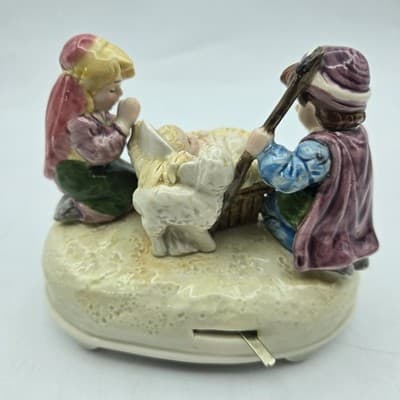 Otigiri Navitity Porcelain Music Box Figurine Silent Night Japan - Thumbnail 4