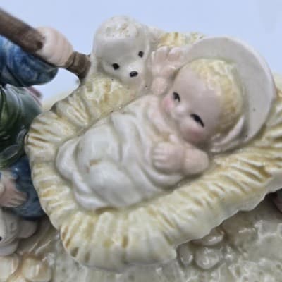 Otigiri Navitity Porcelain Music Box Figurine Silent Night Japan - Thumbnail 8