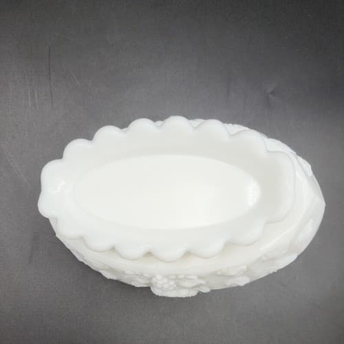 Vintage Westmoreland Paneled Grape Milk Glass Handled Oval Small Basket - Thumbnail 10