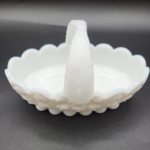 Vintage Westmoreland Paneled Grape Milk Glass Handled Oval Small Basket - Thumbnail 8