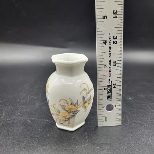 Aynsley Mini Vase Bone China White JUST ORCHIDS 3.25" Made in England Stamped - Thumbnail 8
