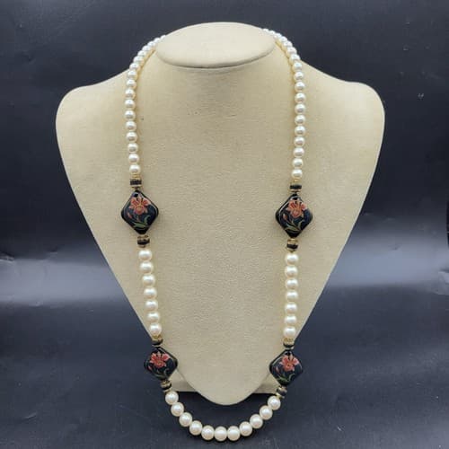 White Faux Pearl Bead Necklace 31" Black Diamond Shape Accent Beads Marked Japan
