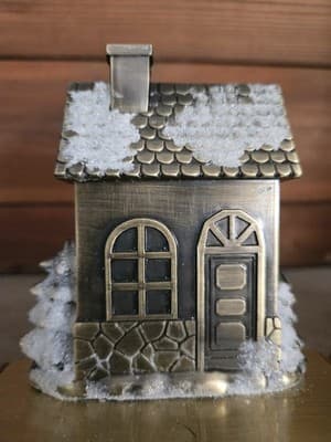 VTG Christmas Stocking Holders Village Metal Set 4 Antique Brass Finish Heavy - Thumbnail 12