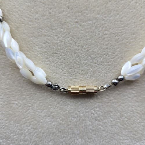 White Rice Pearl & Black Onyx Torsade Necklace 3 Multi Strand Gold Beads Vintage - Thumbnail 5