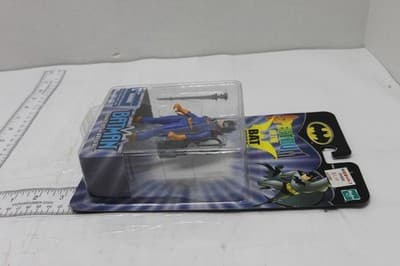 Sonic Stun BatGirl Batman Spectrum of the Bat Action Figure 2002 Hasbro - Thumbnail 5
