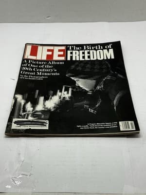 Life Magazine – February 1990 – The Birth of Freedom – Historic Issue - Image 1