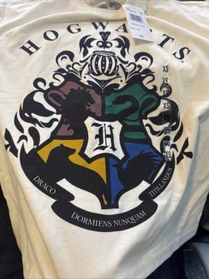HARRY POTTER HOGWARTS - Adult - Tee Shirt - M - Thumbnail 2