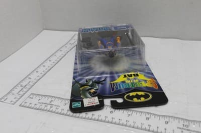 Sonic Stun BatGirl Batman Spectrum of the Bat Action Figure 2002 Hasbro - Thumbnail 3