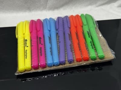 12 Highlighters Madisi Chisel Point Assorted Color Highlighters - Thumbnail 2