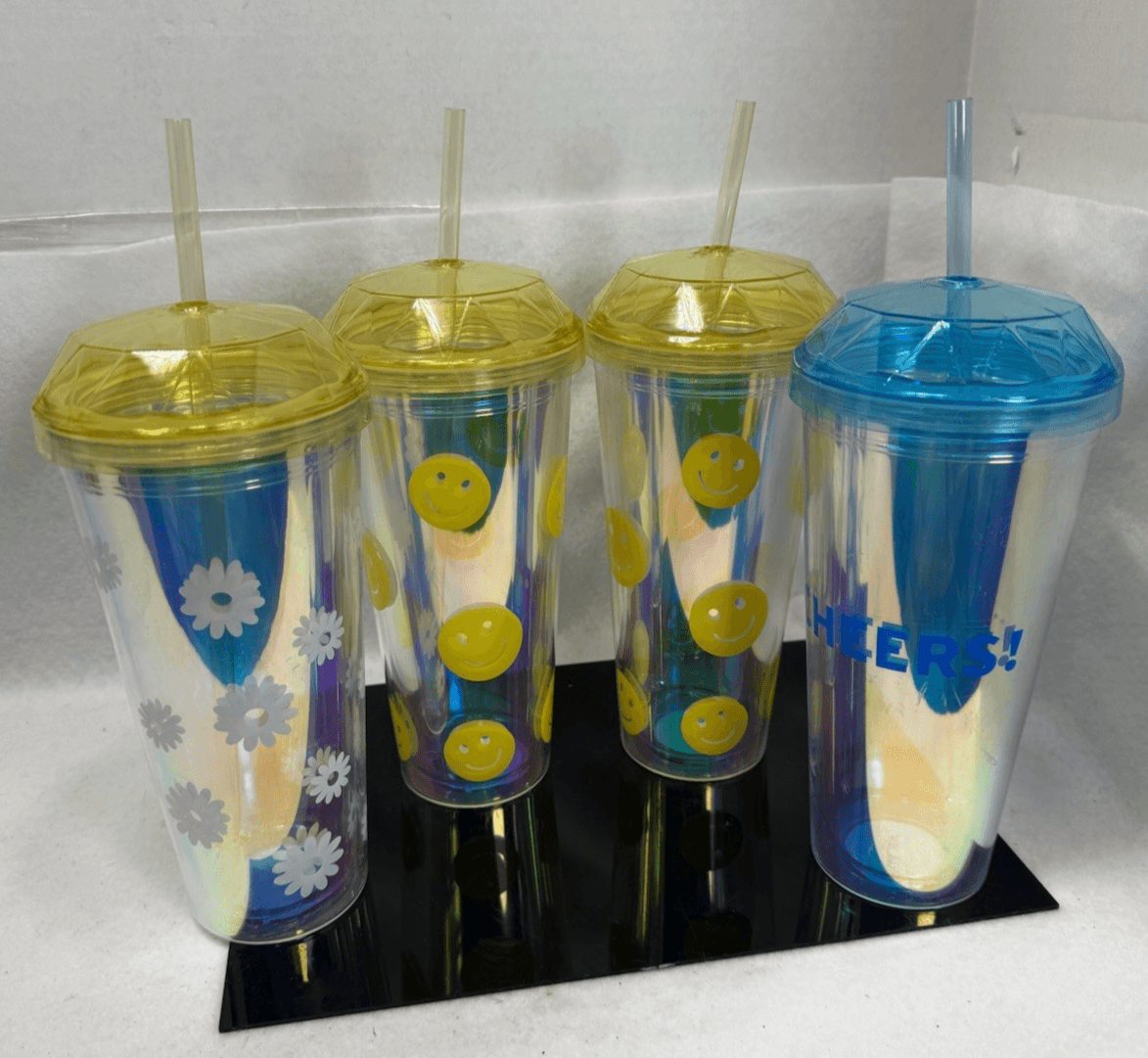 Set of 4 Summer 2024 Dome Lid Reusable Cold Cups 23oz Each New - Image 1