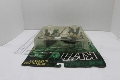 KISS Psycho Circus PETER CRISS & Animal Wrangler Action Figures 1998 McFarlane - Thumbnail 3