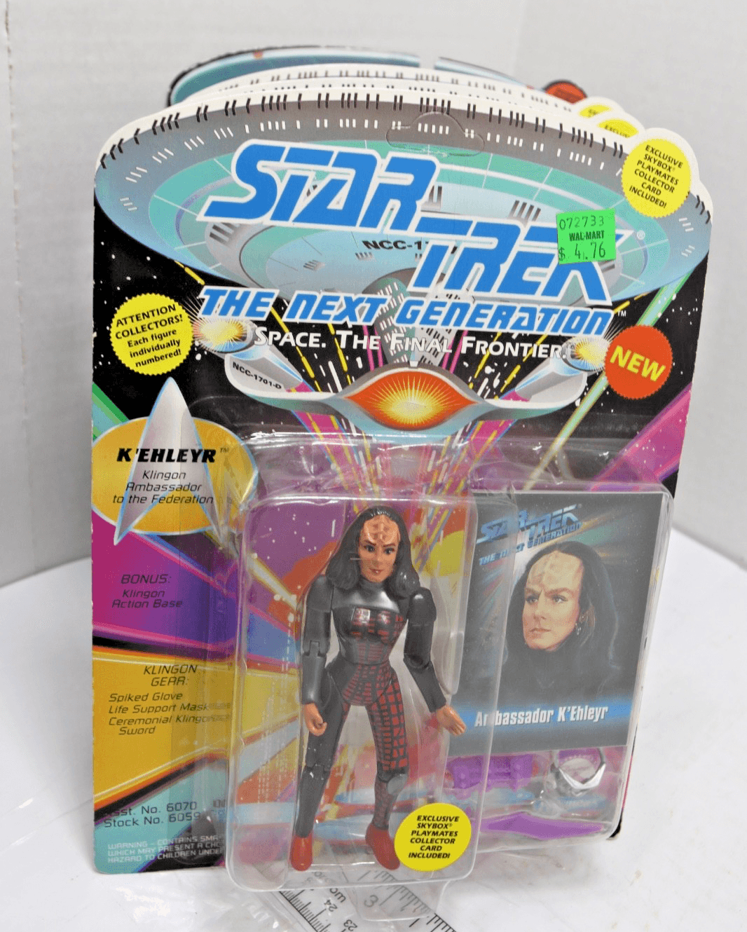 Star Trek The Next Generation & 3 Others Action Figures Lot of 4 - Thumbnail 4