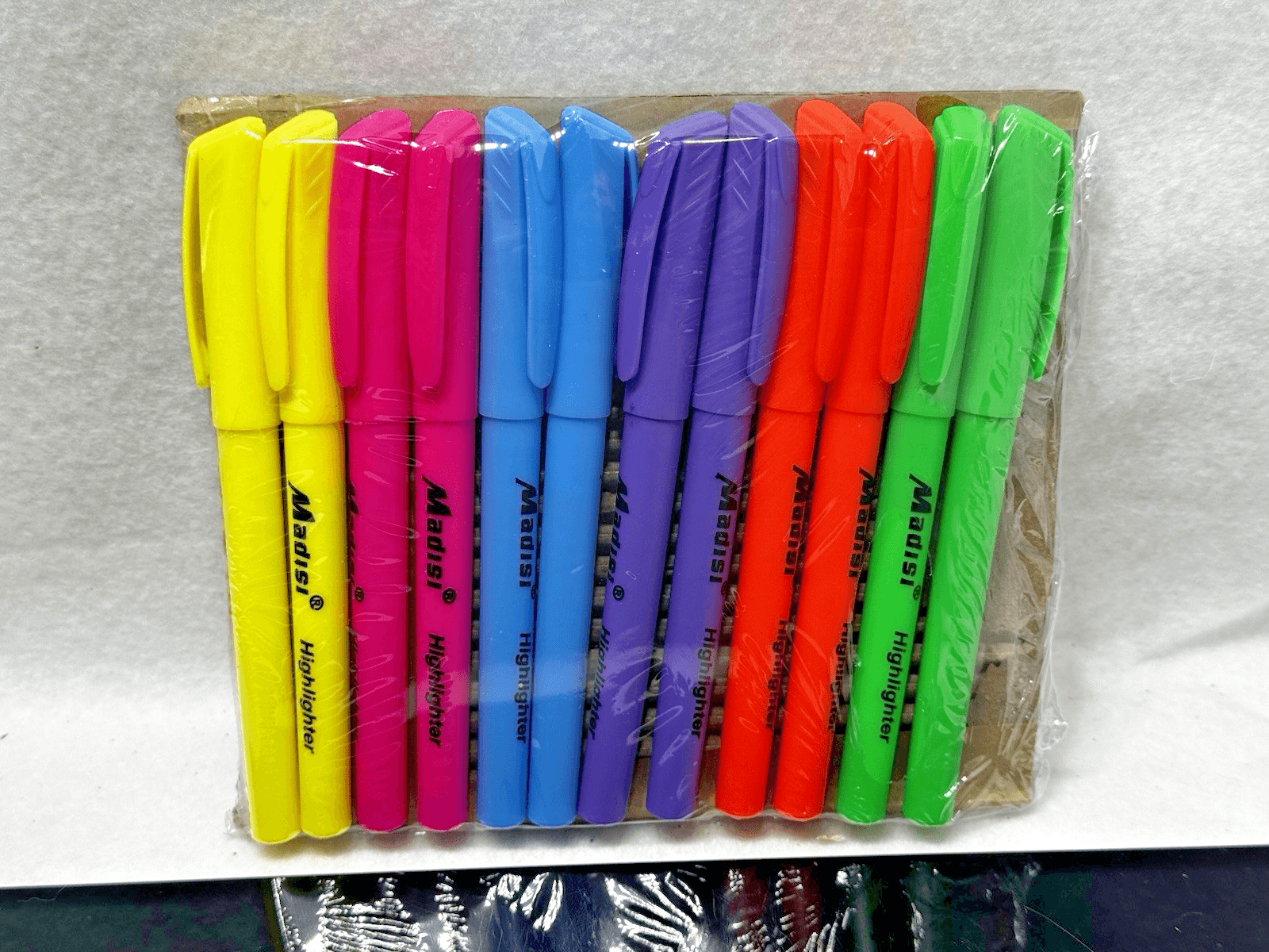 12 Highlighters Madisi Chisel Point Assorted Color Highlighters - Image 1