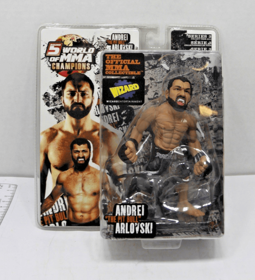 Round 5 World of MMA Champions ANDREI ARLOVSKI Series 3 Wizard Figure 2009 - Image 1