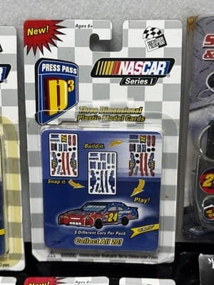 Lot of Vintage Jeff Gordon Items Note Pad, Key Chain & Speed Caps, Model Cars - Thumbnail 7