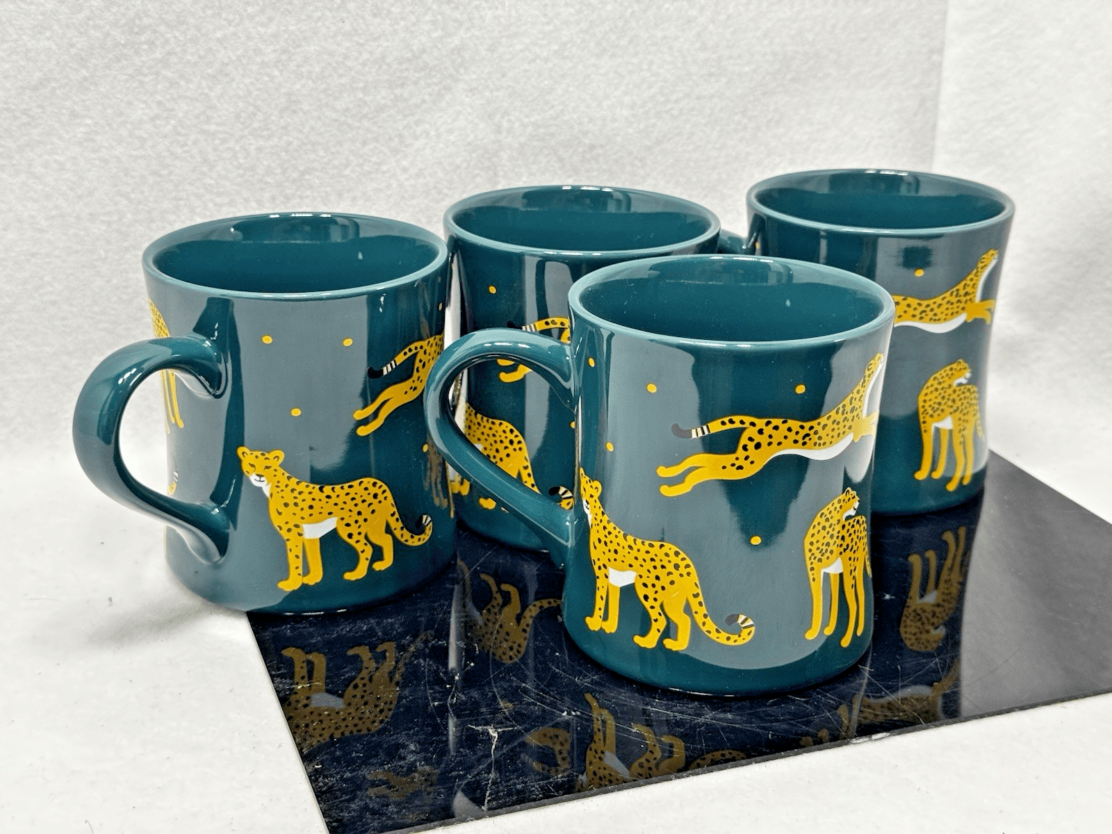 4 PC Set Trueliving Ceramic Coffee & Tea CHEETAH Mug - Green - 14 fl oz - NEW - Thumbnail 2