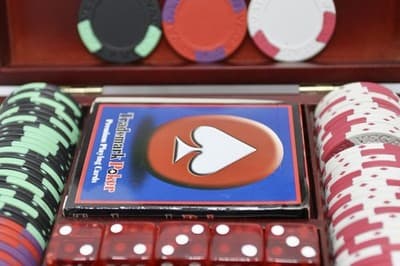 VINTAGE ROSEWOOD POKER SET NEW IN BOX - Thumbnail 4