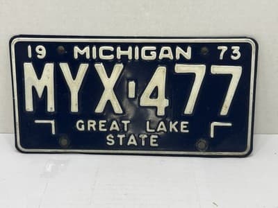 1973 vintage antique michigan license plate MYX-477 - Image 1