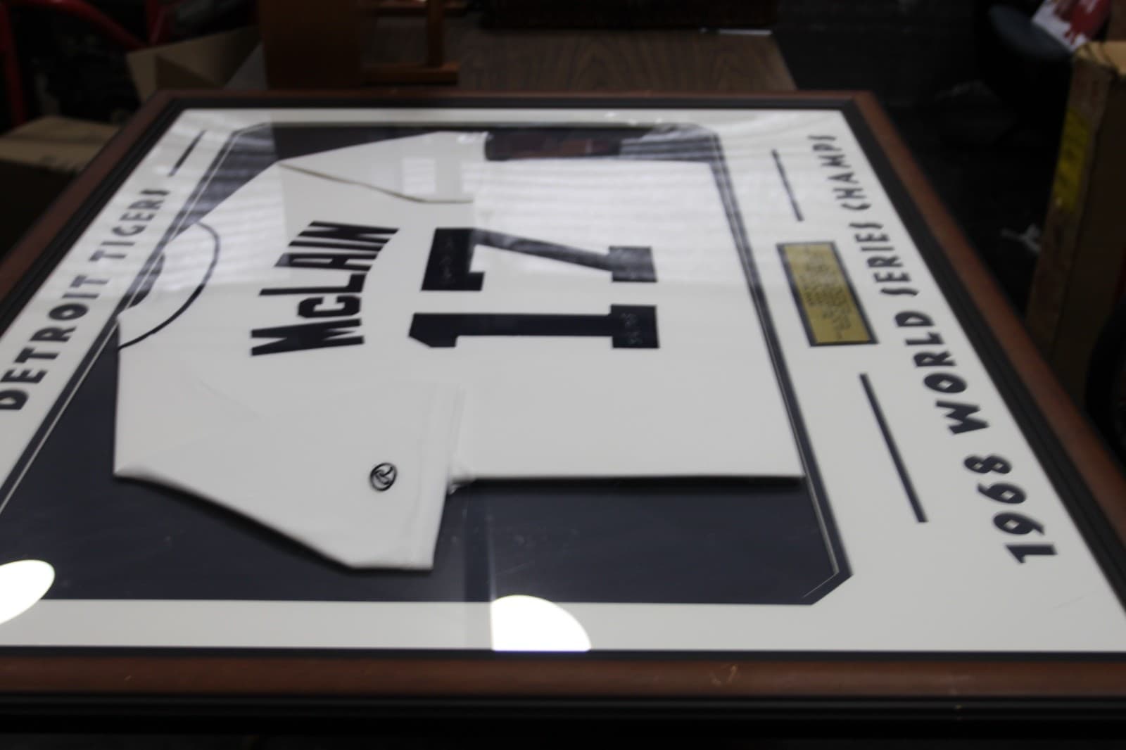 Detroit Tigers Denny Mclain Signed Wood Framed White Jersey 36x42 - Thumbnail 10