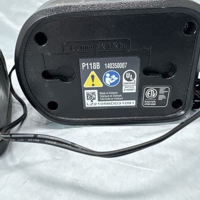 RYOBI ONE+ 18V CHARGER WITH BATTERY 18V - 4Ah Never Used - Thumbnail 5