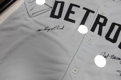 Detroit Tigers autographed Gray Jersey Signed By 3 Legends Display Piece - Thumbnail 5