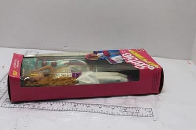 Barbie and the All Stars Midge Softball Star Doll Mattel 1989 #9360 NEW - Thumbnail 6