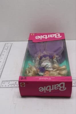Dream Fantasy Barbie Doll Walmart Special Limited Edition 1990 Mattel 7335 - Thumbnail 3