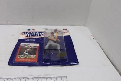 Starting Lineup 1988 Don Mattingly Figurine - Thumbnail 4