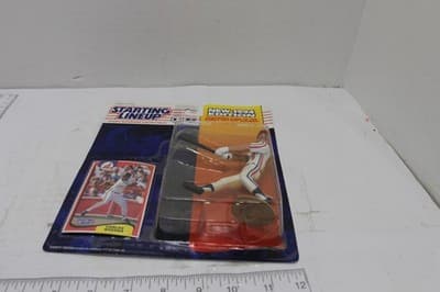 Starting Lineup SLU 1994 Carlos Baerga Cleveland Indians Baseball Sports Figure - Thumbnail 4