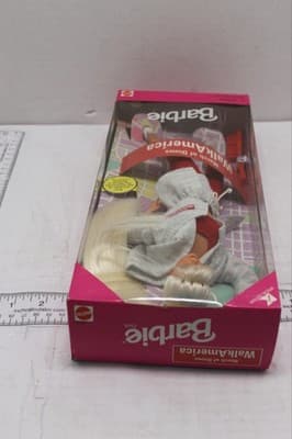 Mattel 18506 March of Dimes WalkAmerica Barbie Doll [1997] NIB - Thumbnail 3
