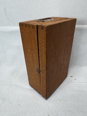 Selsi 1200x microscope w box and accessories. Good Condition Light Not Coming On - Thumbnail 8