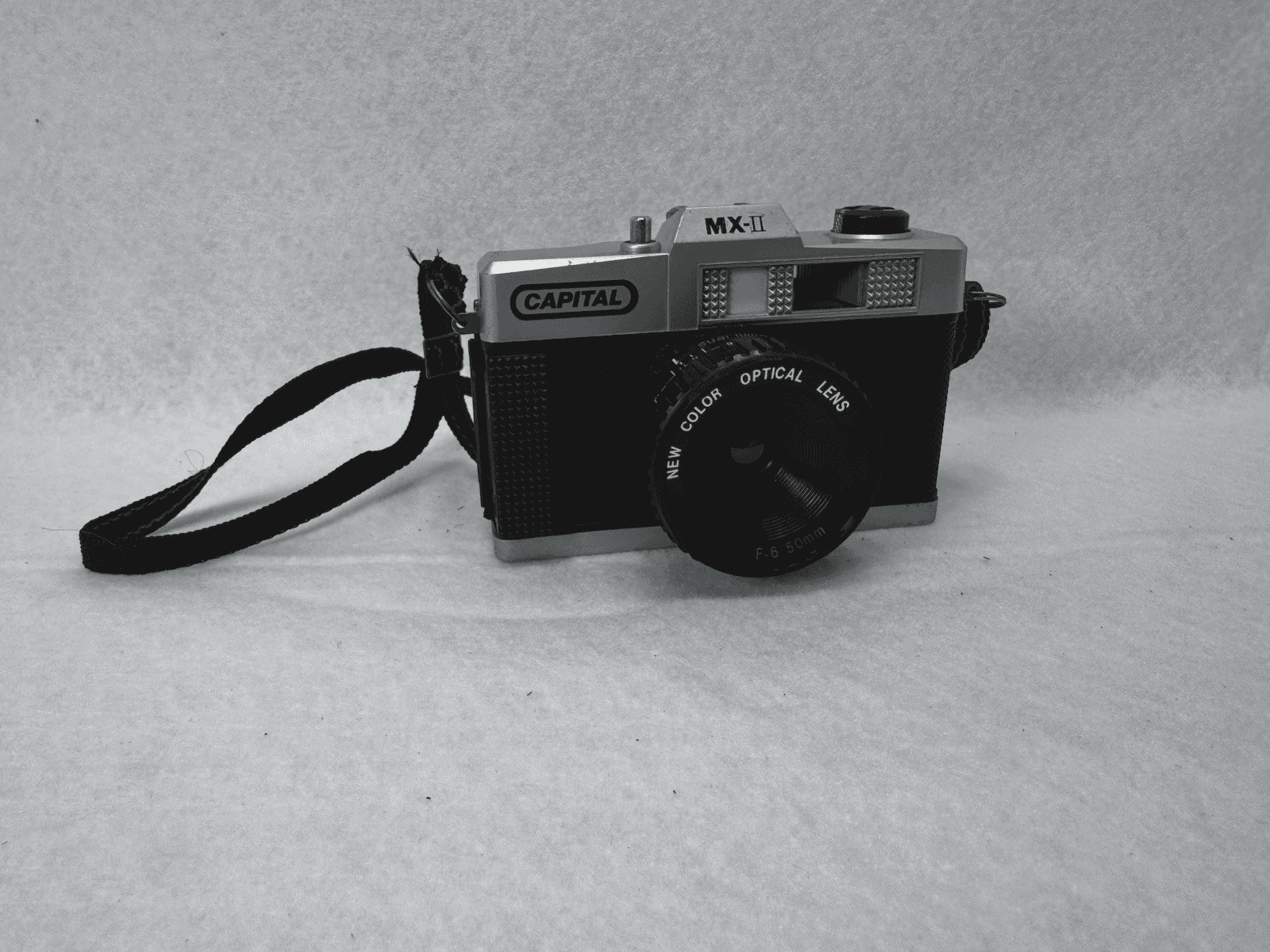 Vintage Capital MX-II 35mm Film Camera 50mm Lens with Carrying Case Works - Image 1