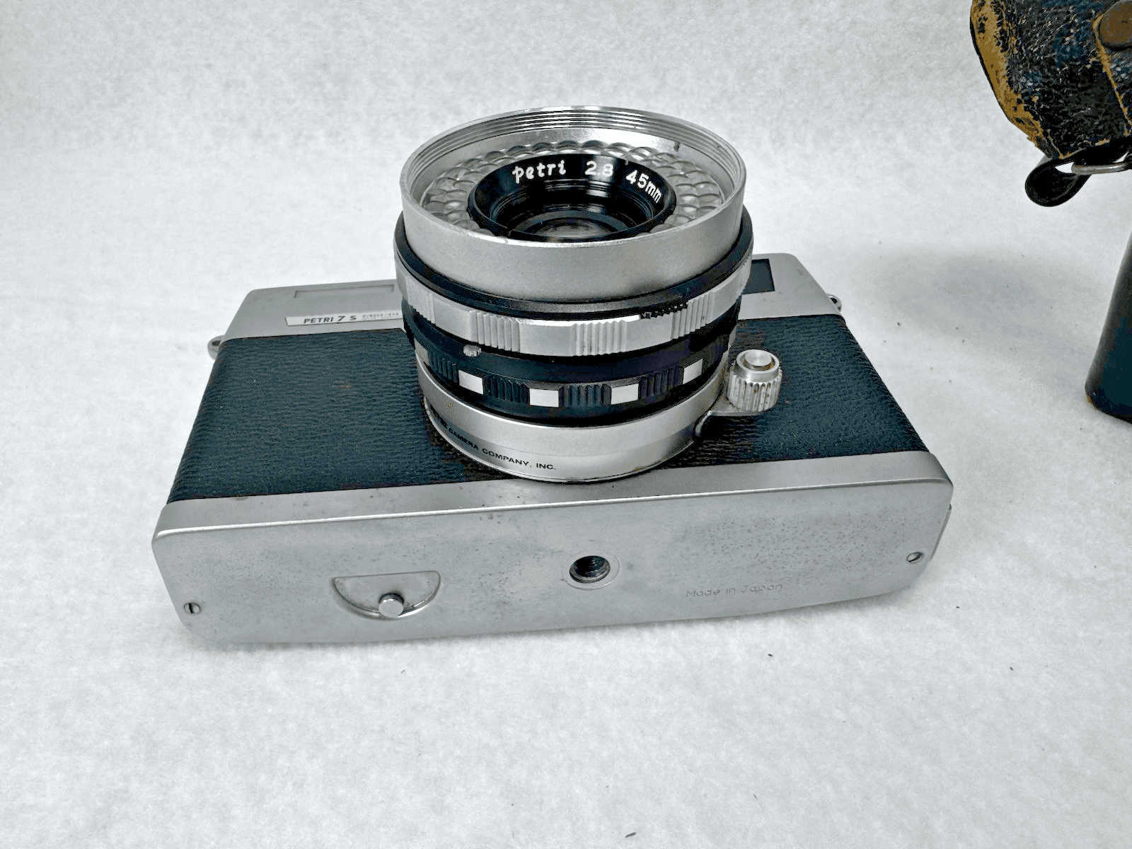 Petri 7s 35mm Rangefinder Film Camera w/ 45mm f1.8 Lens - Thumbnail 6