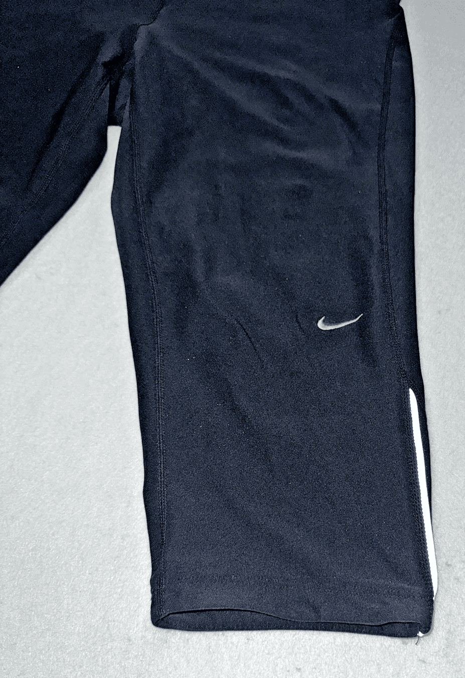 Nike Leggings Women’s XL Black Dri-Fit Pedal Pusher Capri Pants Slim - Thumbnail 2
