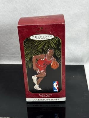 Hallmark Keepsake NBA Hoop Stars Ornament Chicago Bulls Scottie Pippen - Image 1