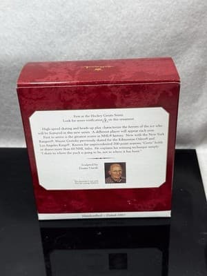 Wayne Gretzky NHL Hallmark Hockey Keepsake Ornament New York Rangers 1997 NIB - Thumbnail 2