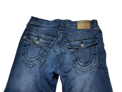 True Religion Men's Geno SN Relaxed Slim Denim Jeans 33x32 Blue Medium Wash NWT - Image 1
