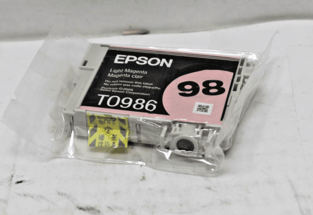 OPEN BOX Epson 98 T0986 Light Magenta GENUINE - Thumbnail 2