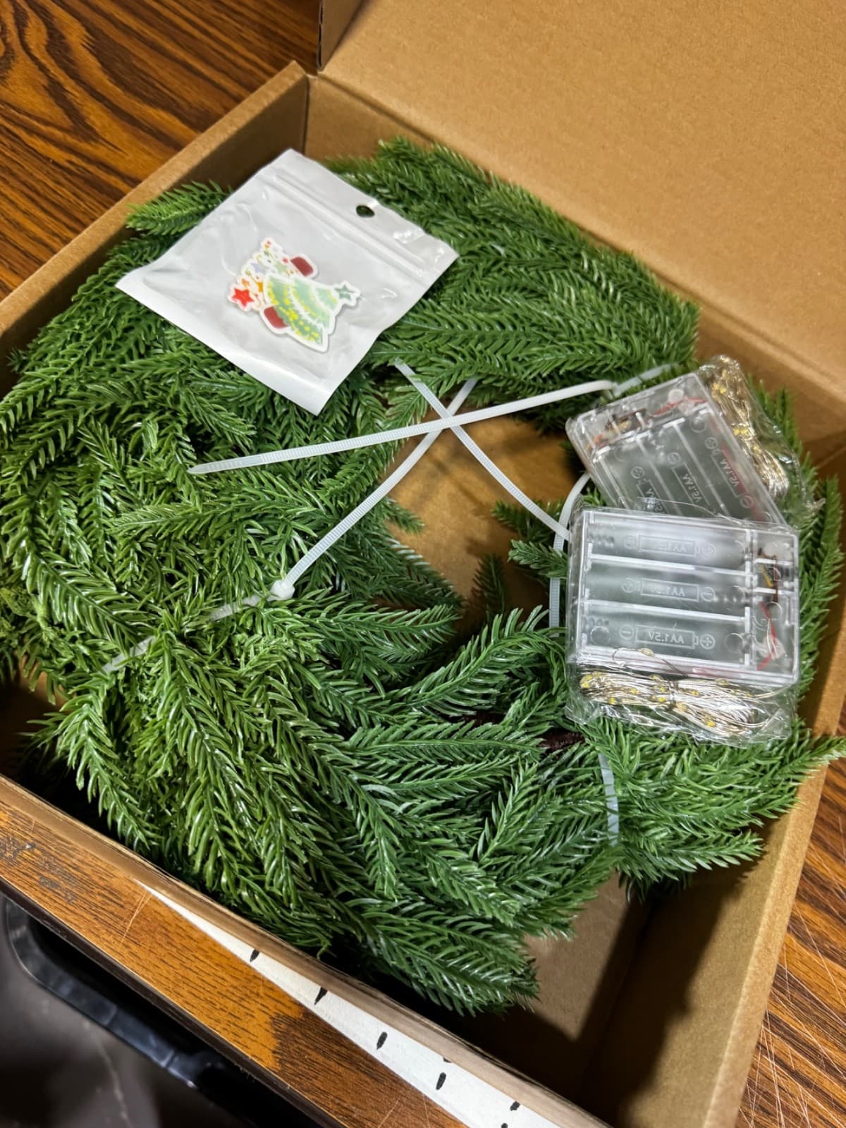 Artificial Soft Plastic In/Out Weeping Willow Pine 72" Garland with Battery LED - Thumbnail 2